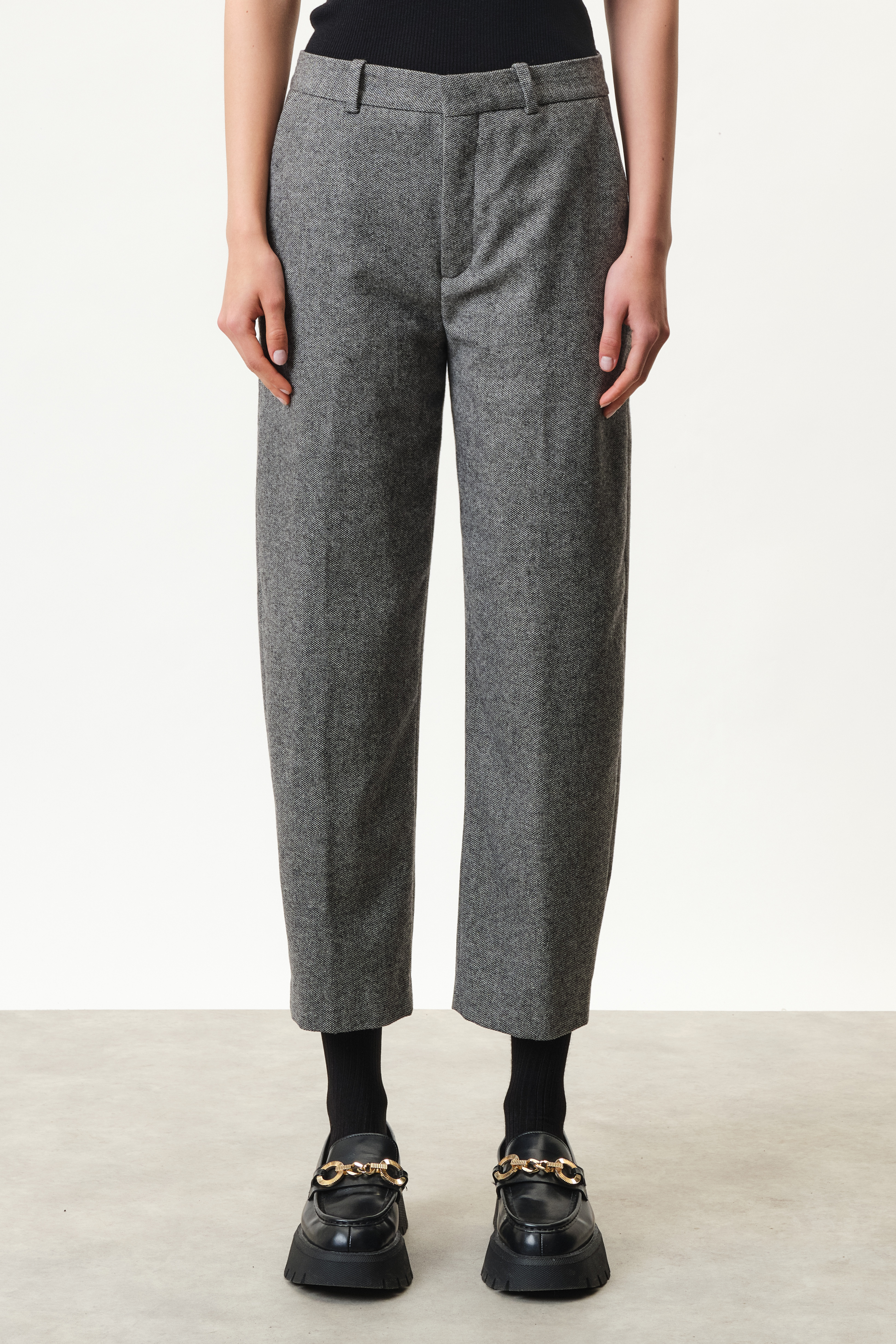 Trousers online at DRYKORN