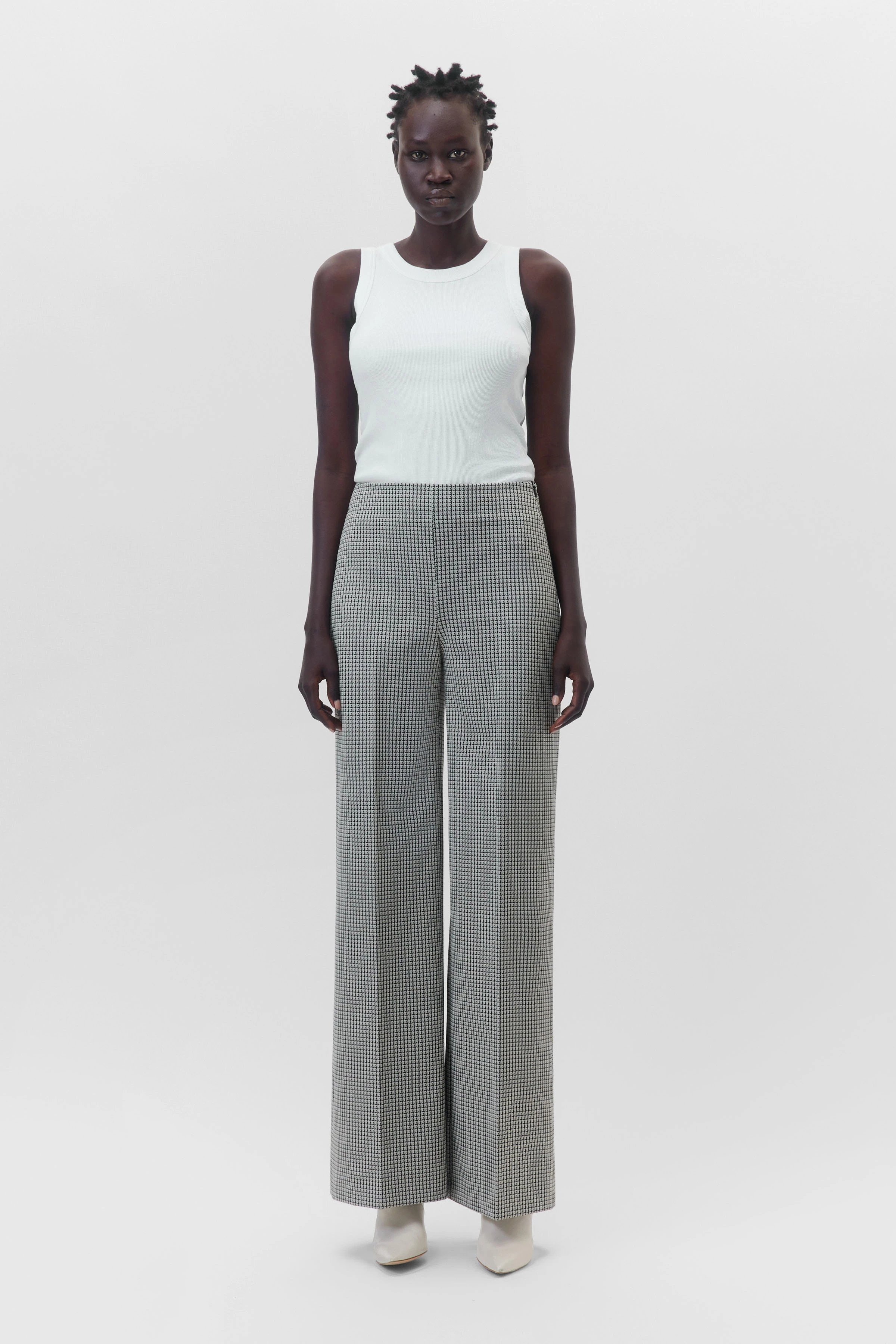 BEFORE - marlene trousers in jersey with houndstooth design - women - black - Ganzkörper-Frontansicht