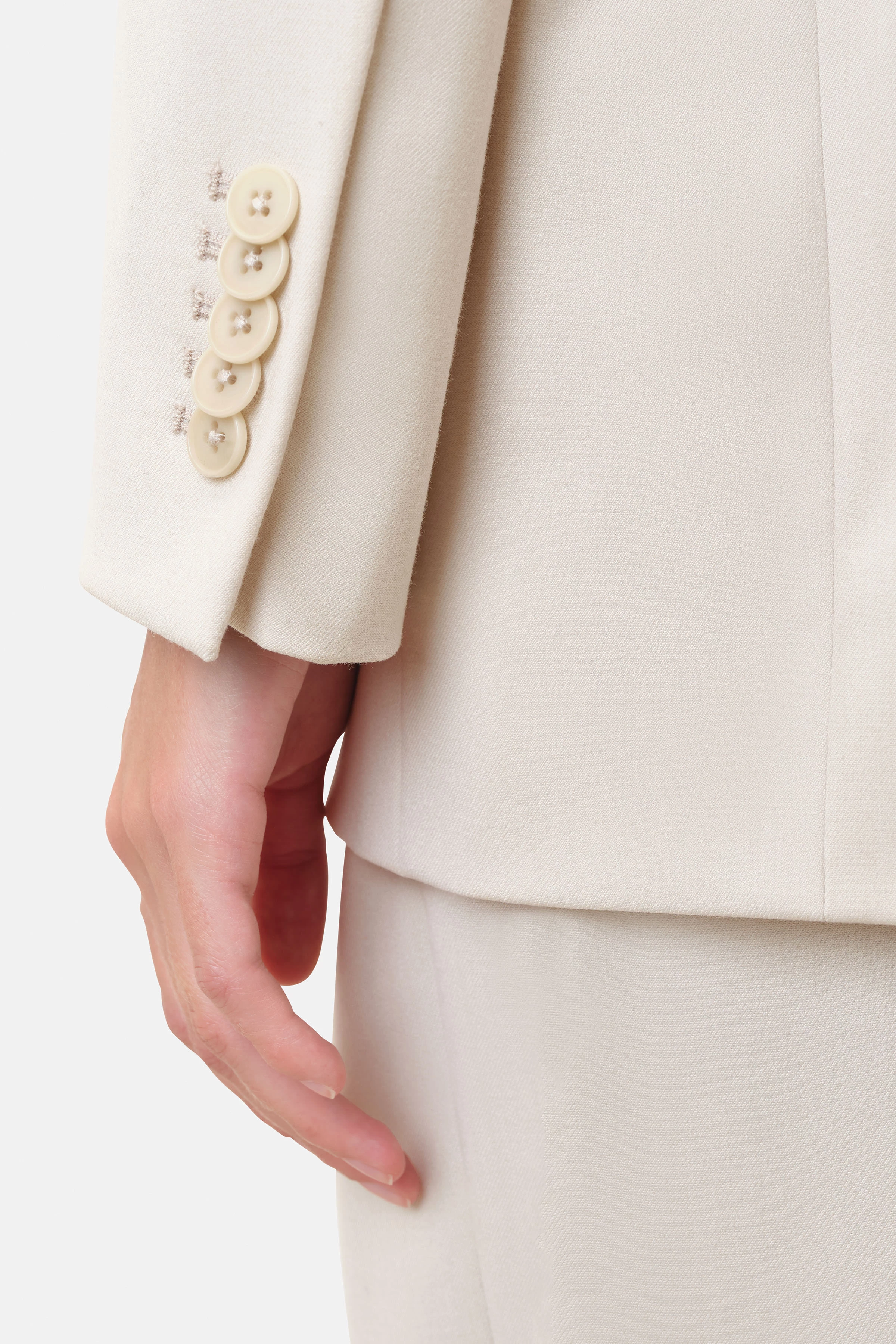 GLENDALE - boyfriend blazer in soft flannel - women - beige - Detailansicht am Model