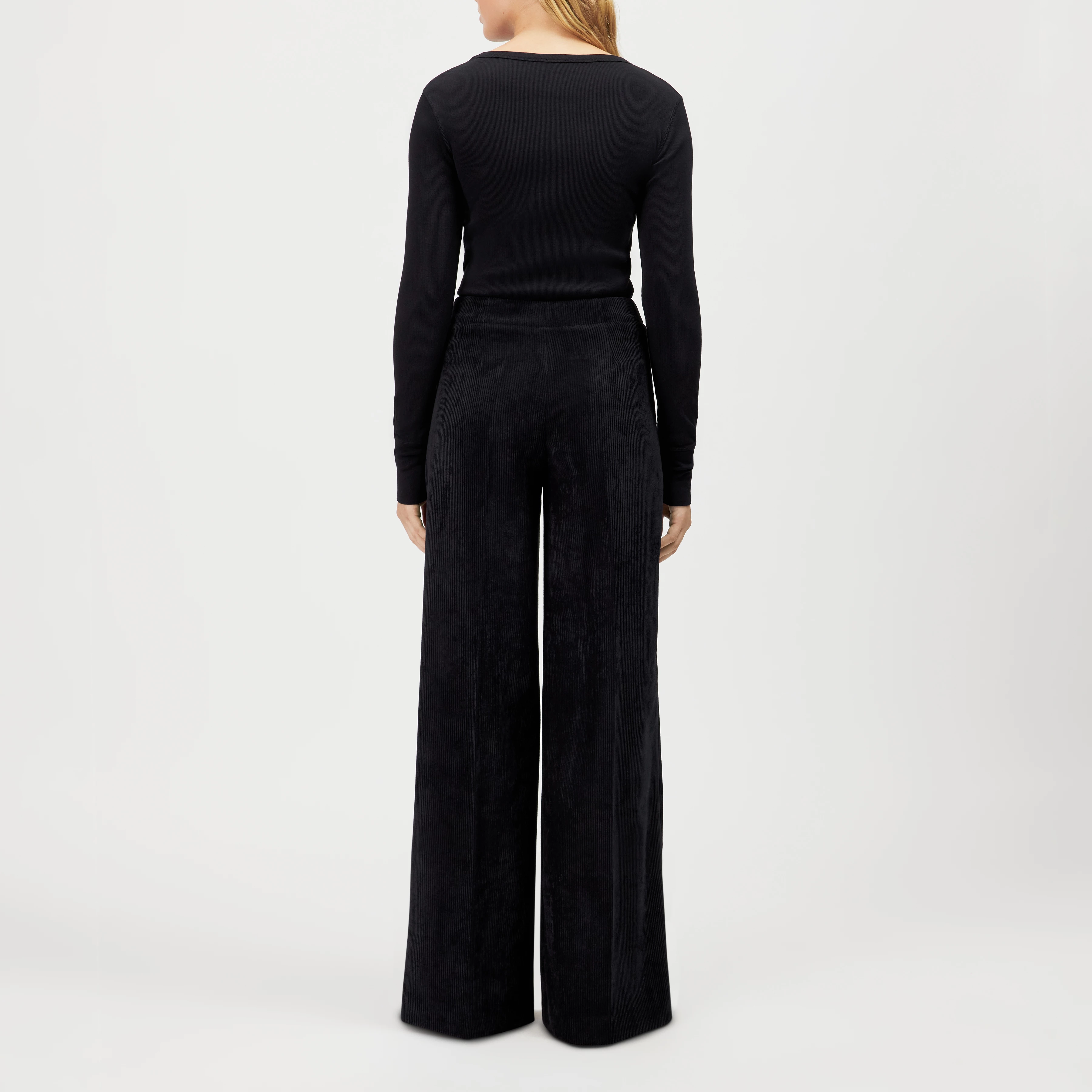BEFORE - Marlene trousers in corduroy - women - black - Rückansicht
