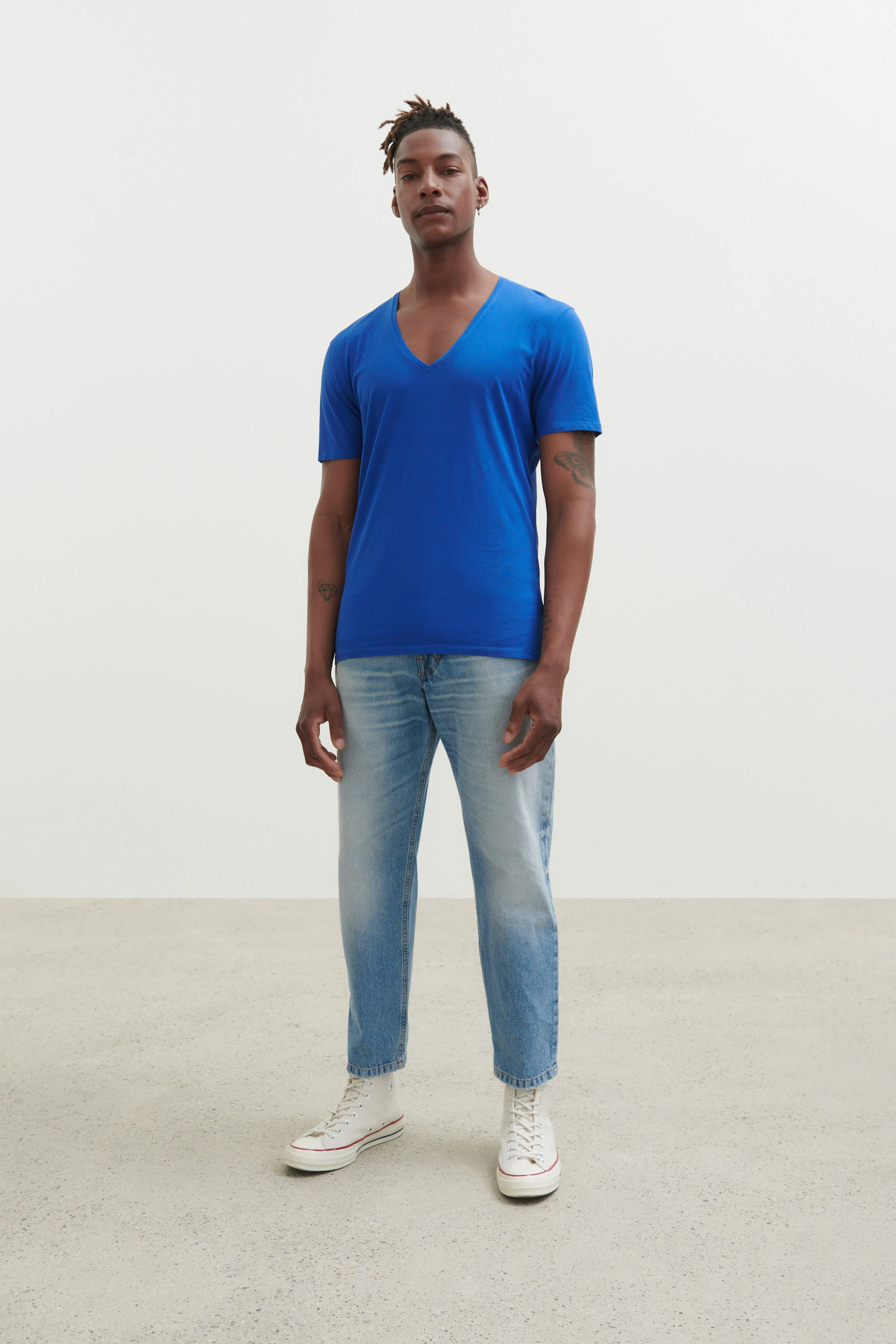 QUENTIN - clean cotton t-shirt - men - blue - Ganzkörper-Frontansicht