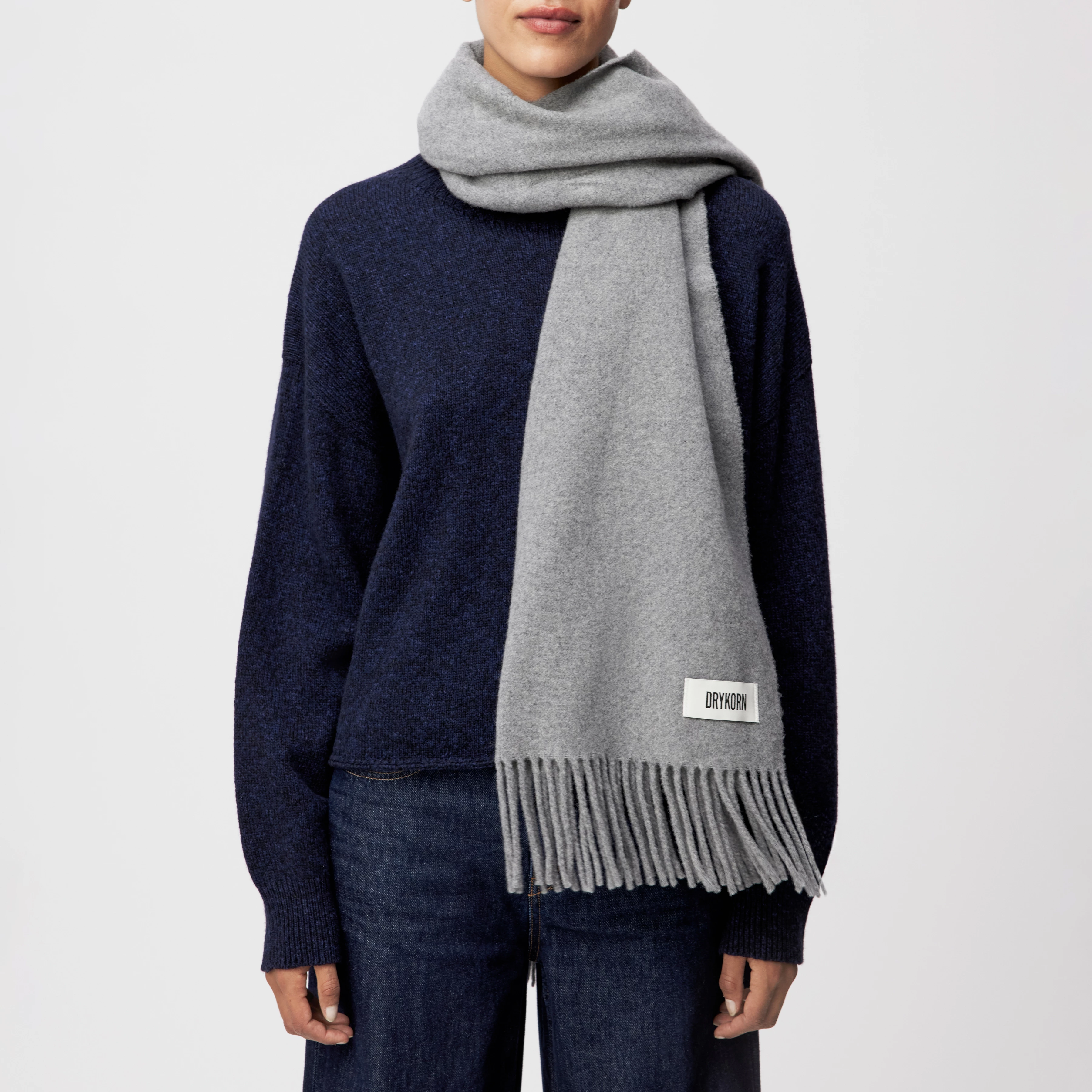 GAZE_4 - Scarf in wool twill - unisex - grey - Frontansicht