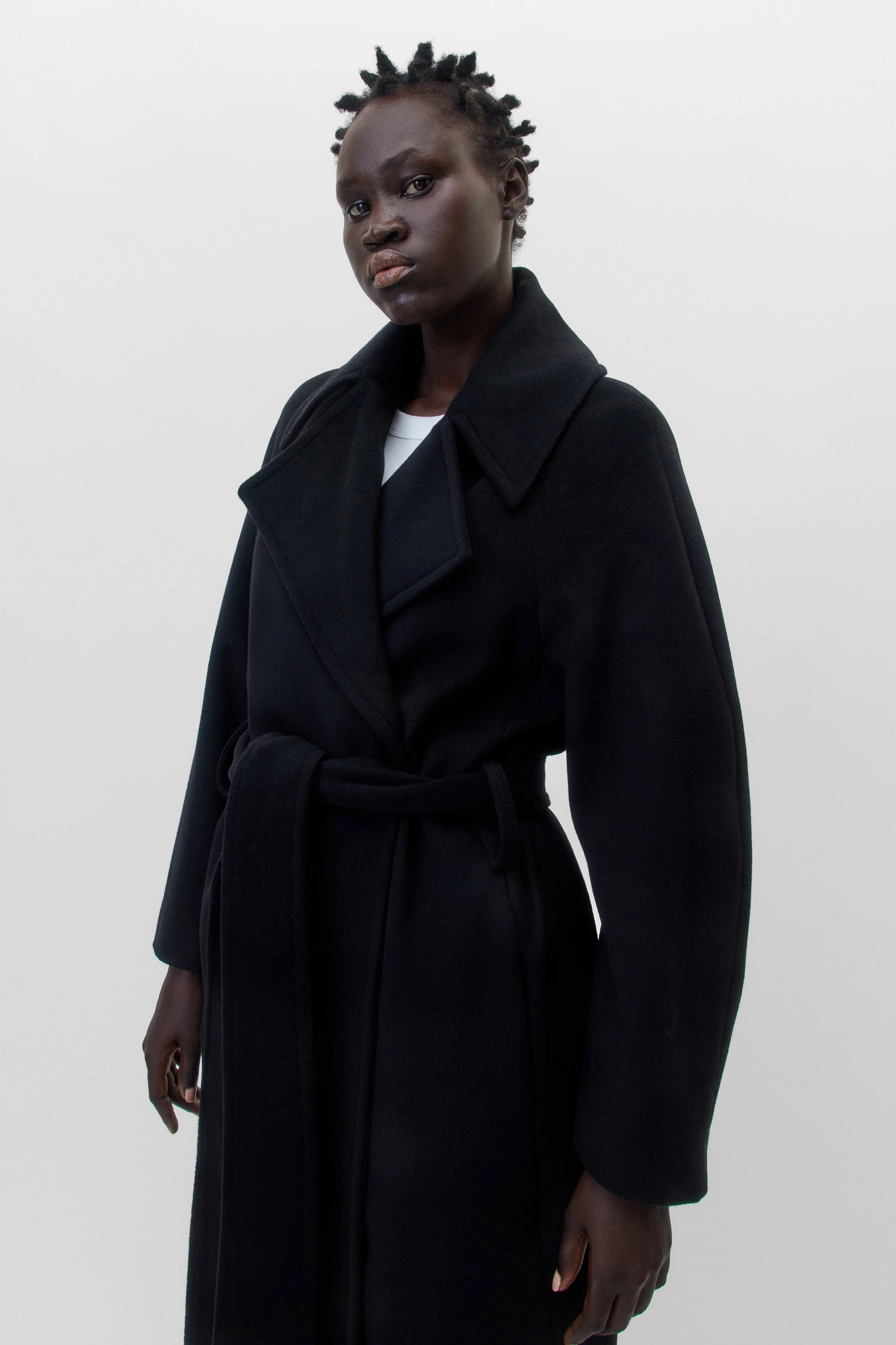 ALPERTON_2 - coat in cashmere blend - women - black - Frontansicht