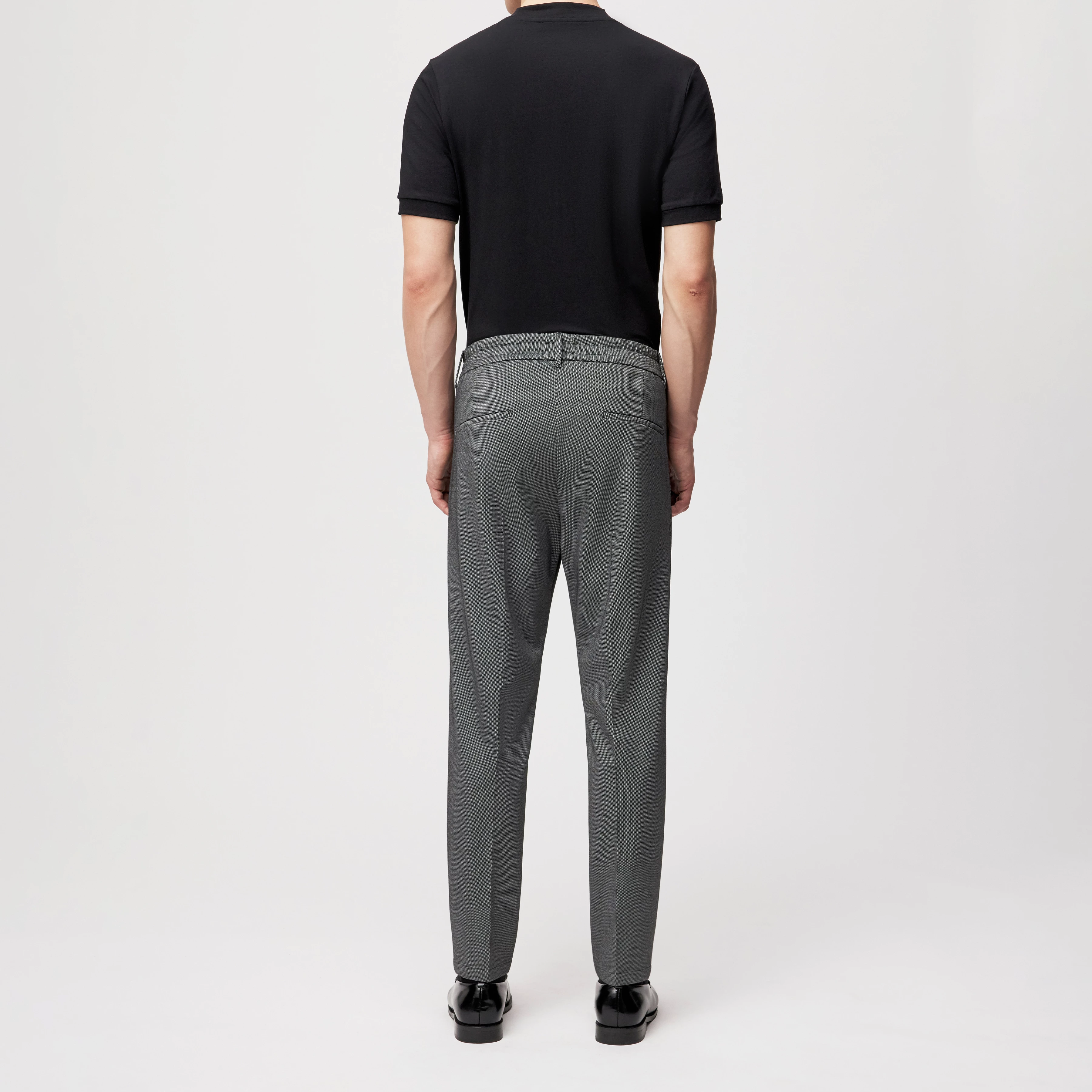 CHASY - Casual Hose mit Bundfalte in Jersey mit Dessin - Herren - schwarz - Rückansicht