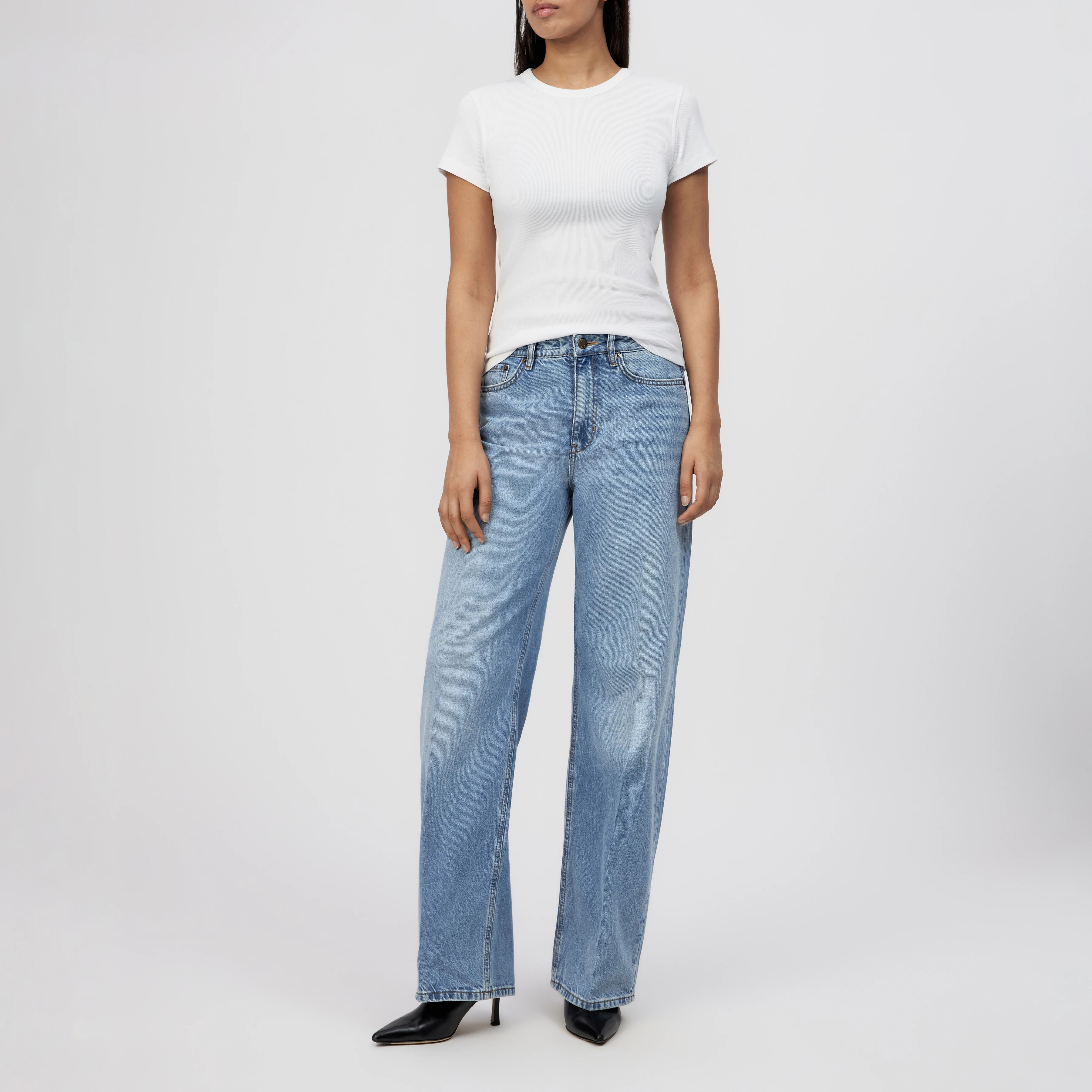 KOALE - Slim T-shirt in cotton rib - women - white - Ganzkörper-Frontansicht