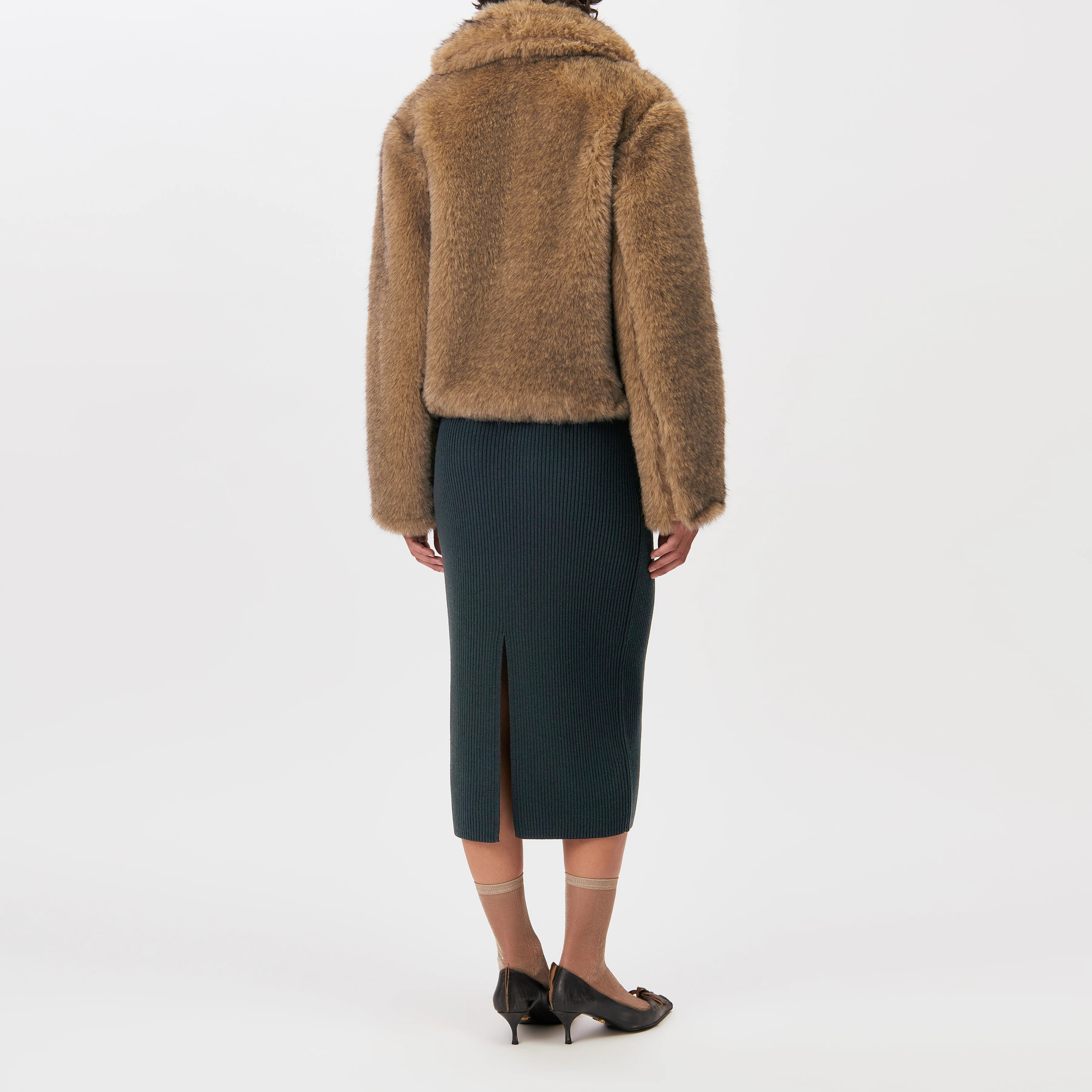 ADWELL - Short relaxed fit faux fur jacket - women - brown - Rückansicht