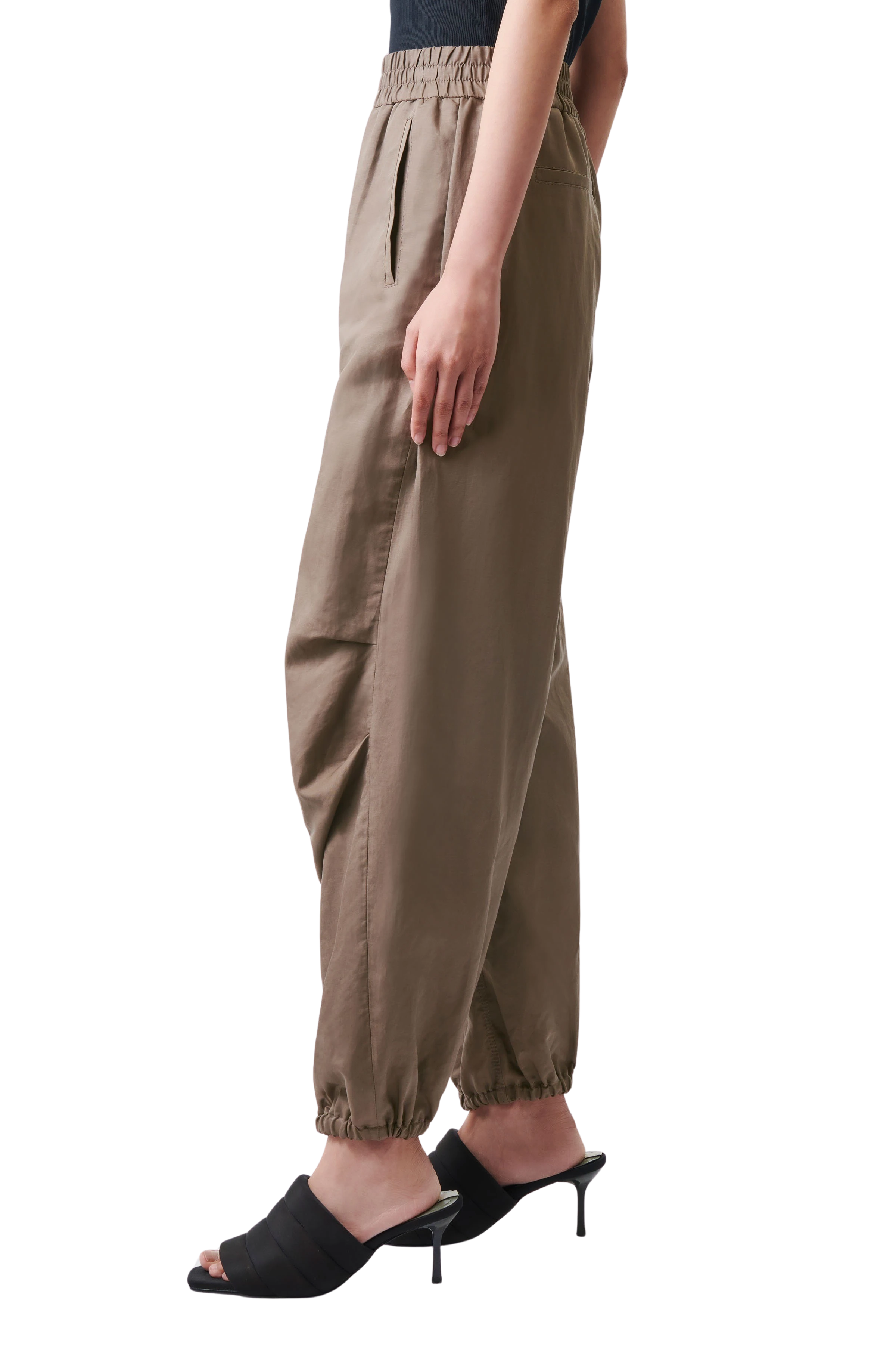 ECONOMY - High-waist aviator trousers in a technical cotton blend - women - green - Seitenansicht