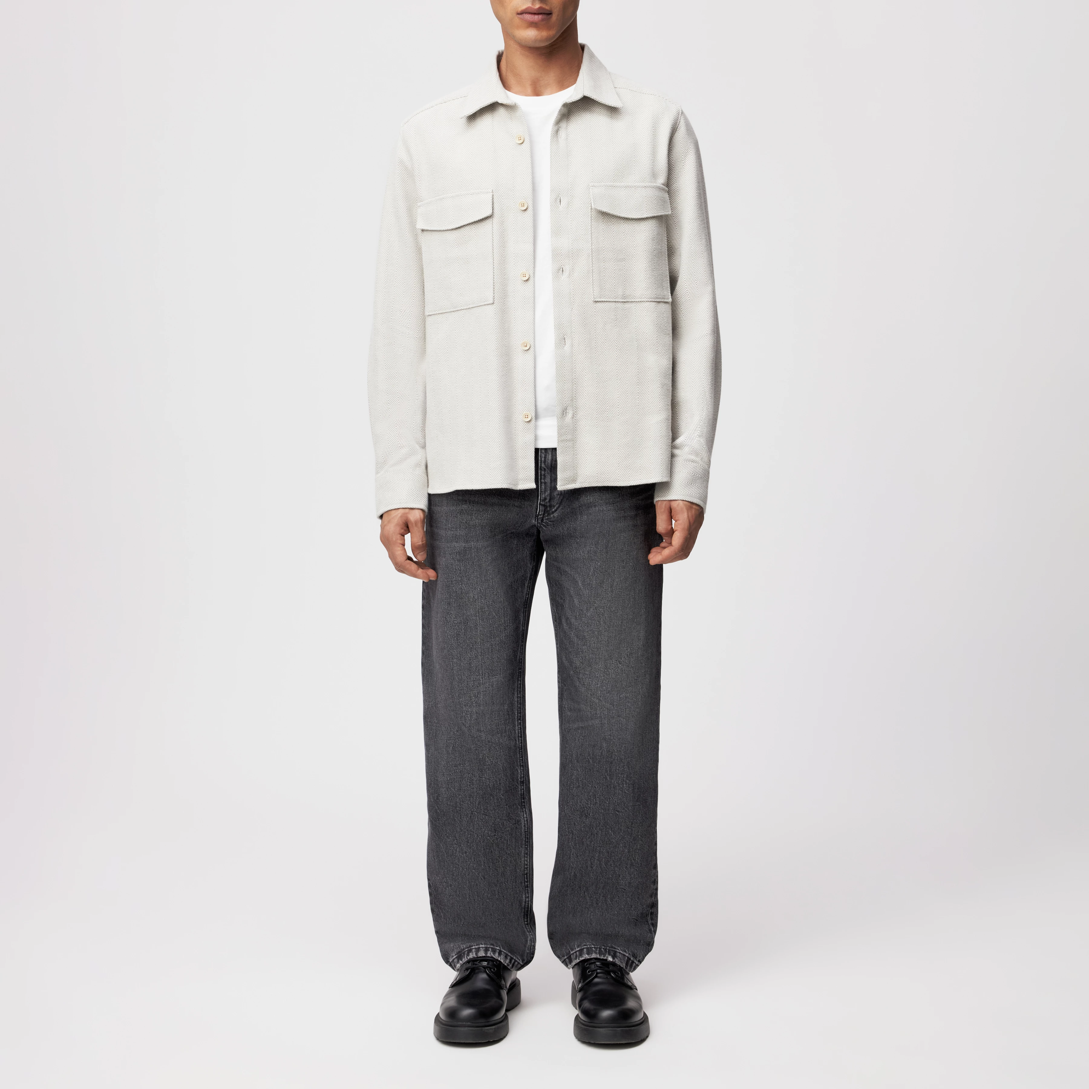 GUNRAY - Relaxed Fit Overshirt in Herringbone - Herren - beige - Ganzkörper-Frontansicht