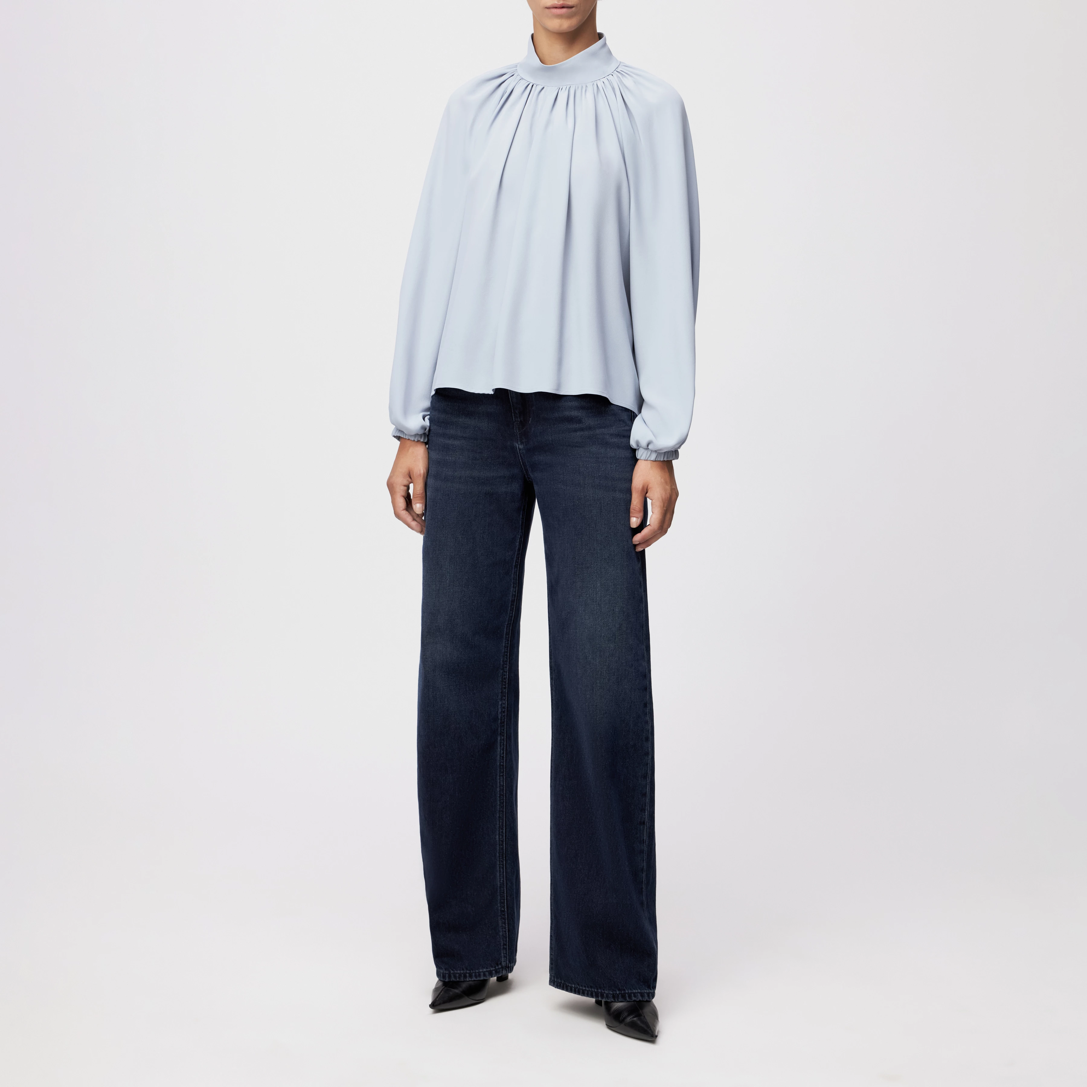 DUMONDA - Boho-Bluse in Seiden-Mix - Damen - blau - Ganzkörper-Frontansicht