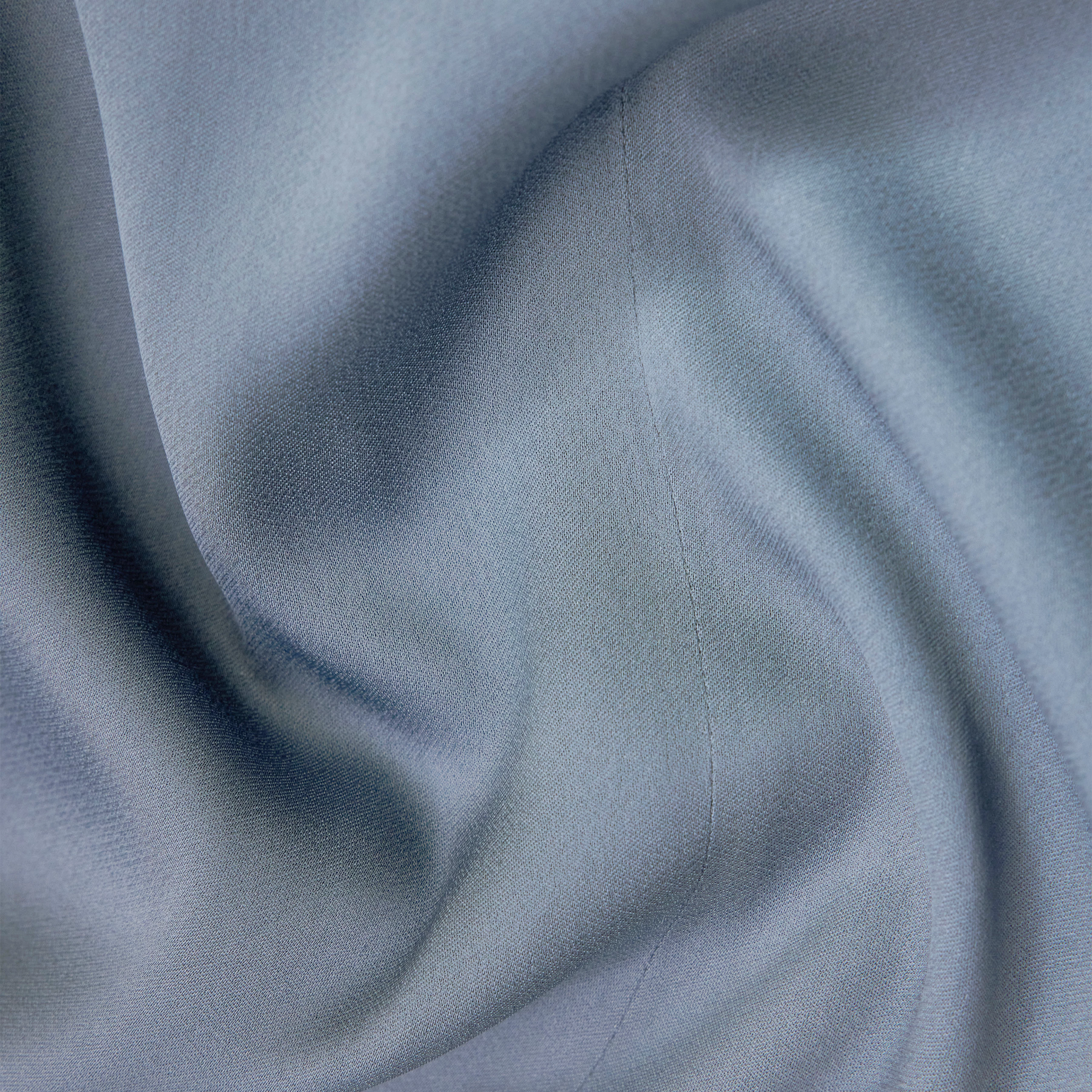 TIVONA - Satin maxi dress with short sleeves - women - blue - Materialbild (B2C)