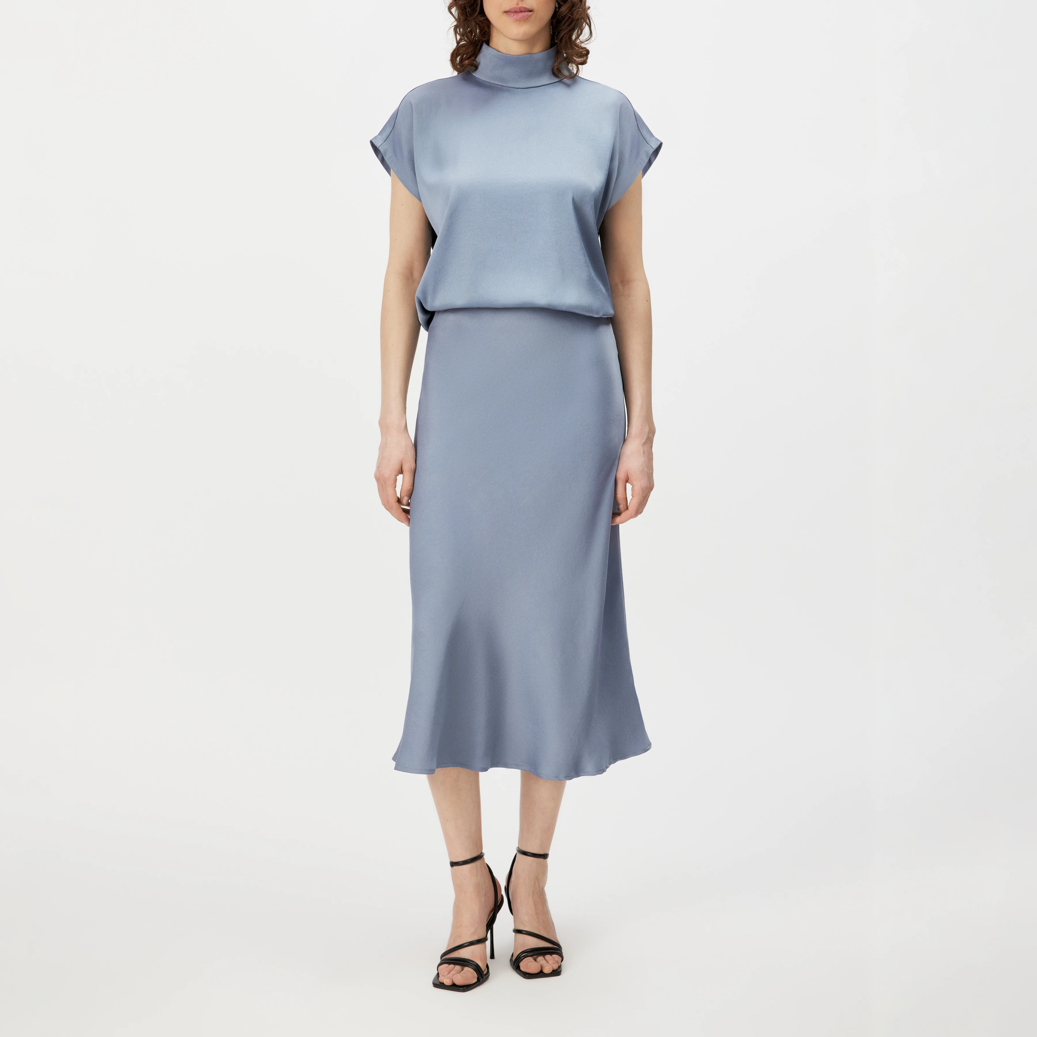 URA - Mid-length slip skirt in satin - women - blue - Ganzkörper-Frontansicht