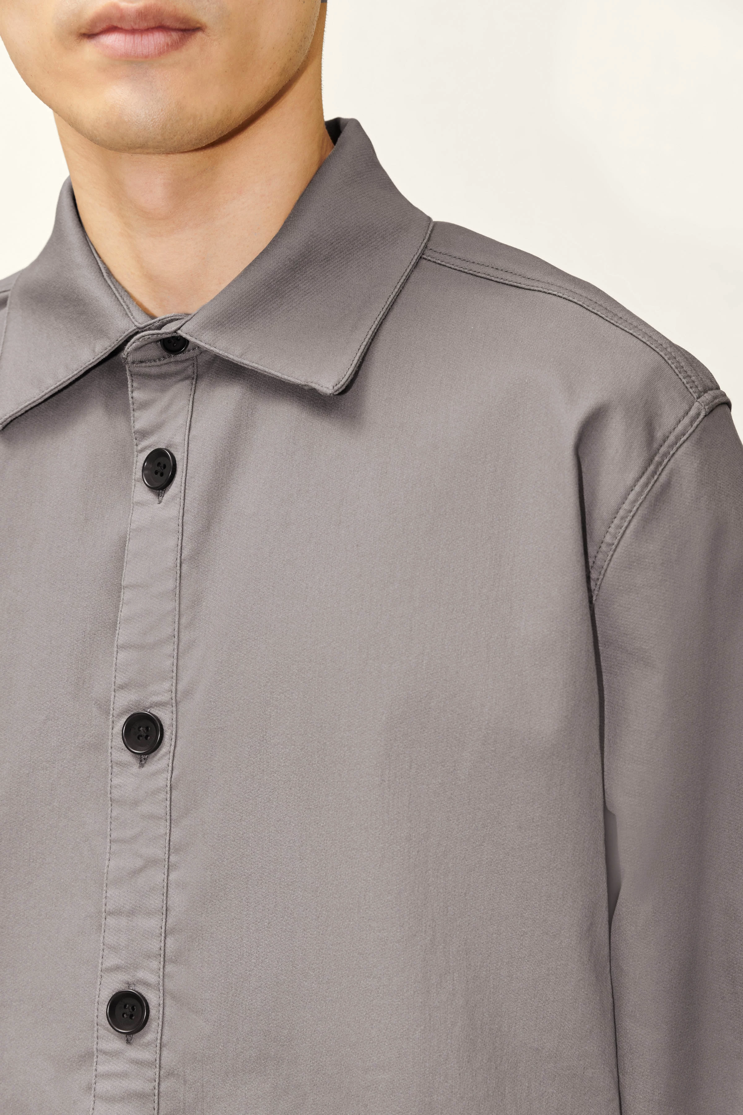 STOGE - Casual shirt in leather look - men - grey - Detailansicht am Model