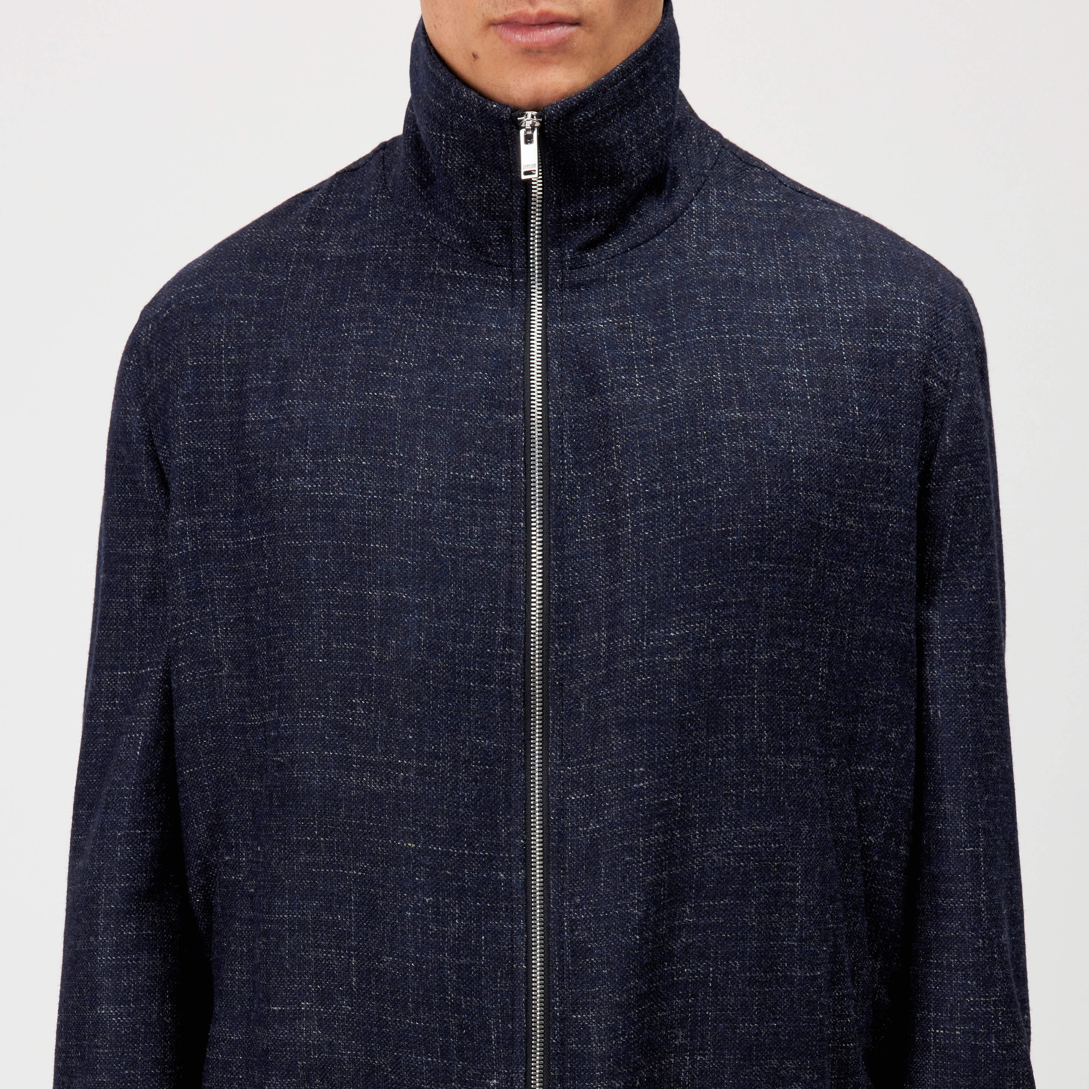 GRALON_2 - Textured wool-blend blouson jacket - men - blue - Detailansicht am Model