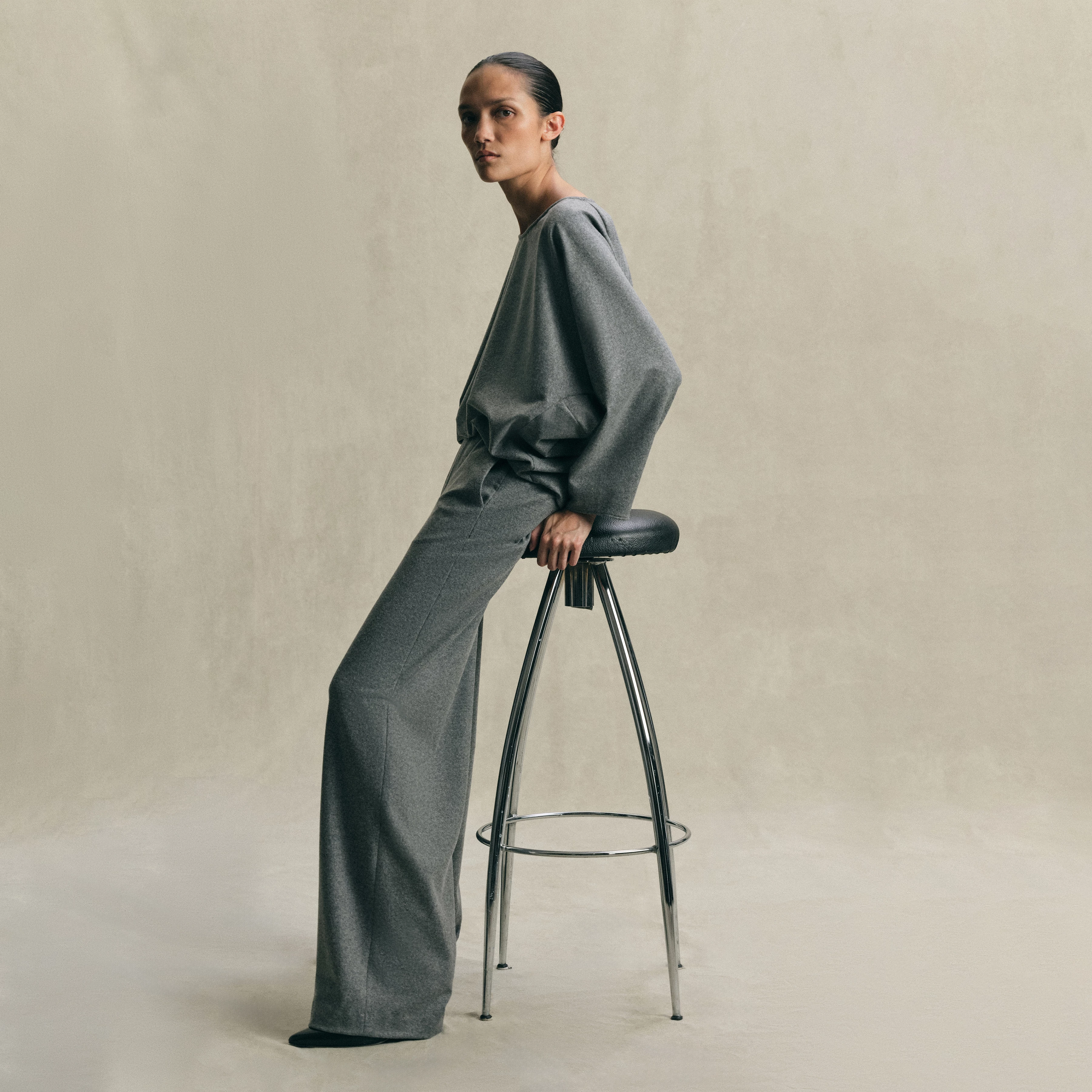 CONSIDER - Schlupfhose mit Barrel-Leg in Jersey Woll-Mix - Damen - grau