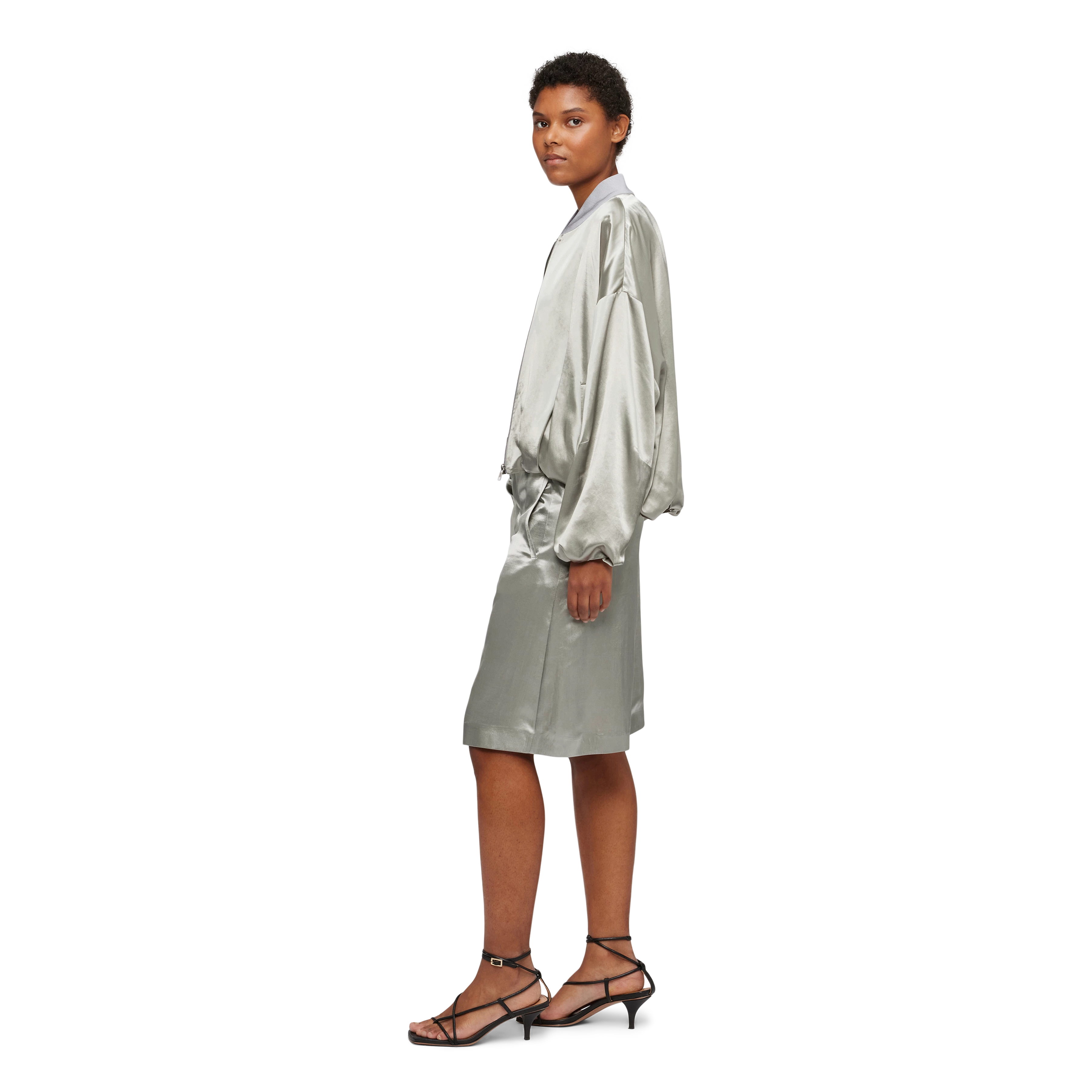 TERRIFY - Bermuda shorts in satin - women - beige - Seitenansicht