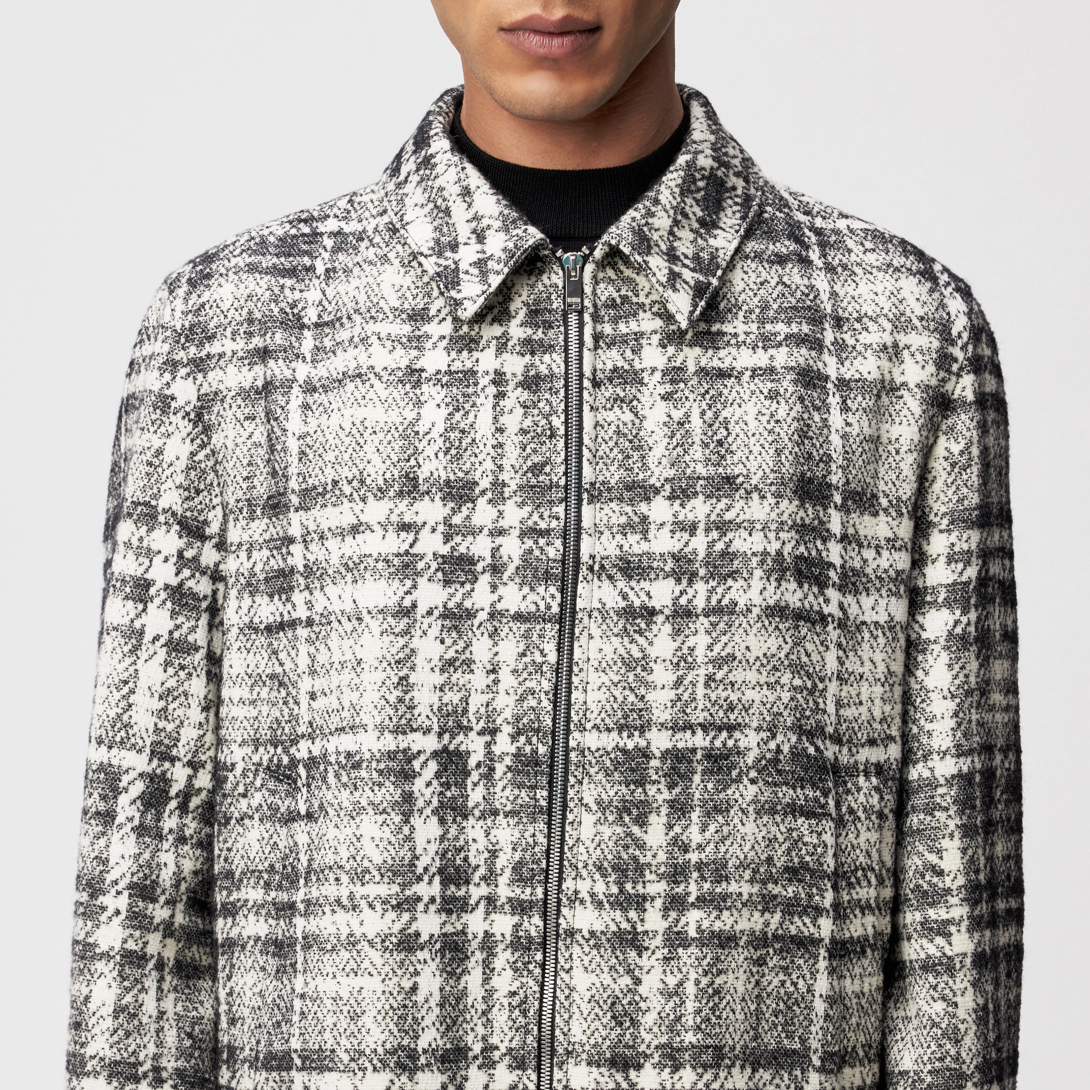 RIKKA_2 - Jacke in Jacquard - Herren - off white - Detailansicht am Model