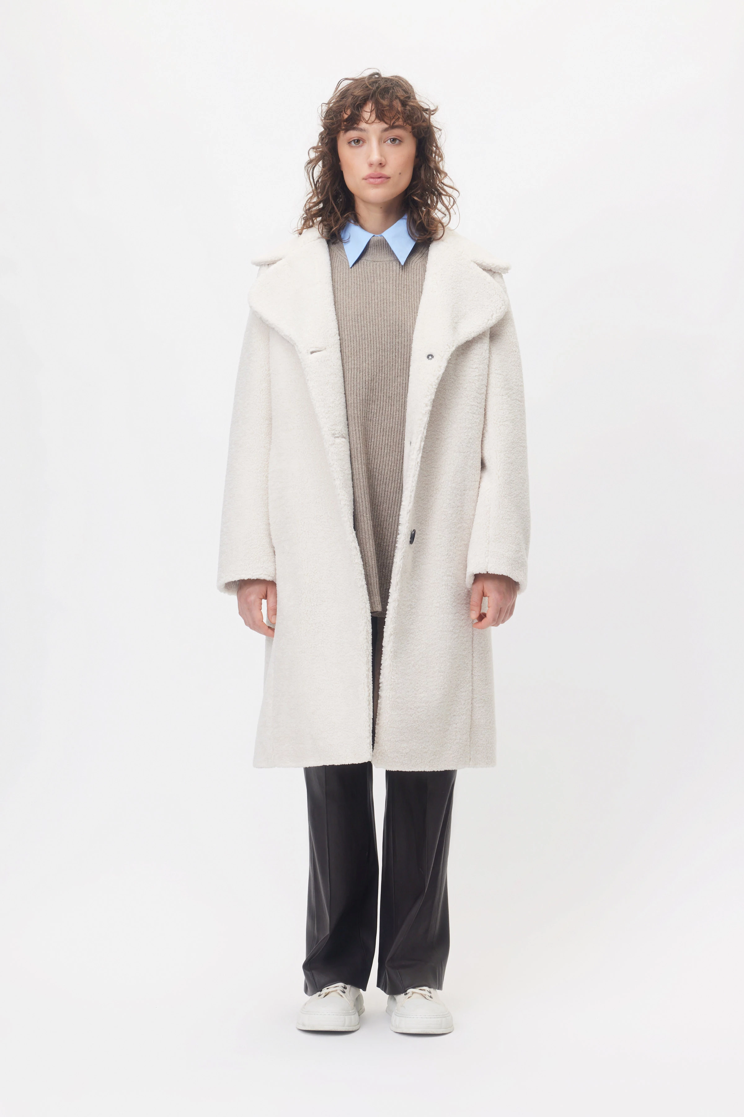 FLEGO - Teddy Blazermantel - Damen - beige - Ganzkörper-Frontansicht