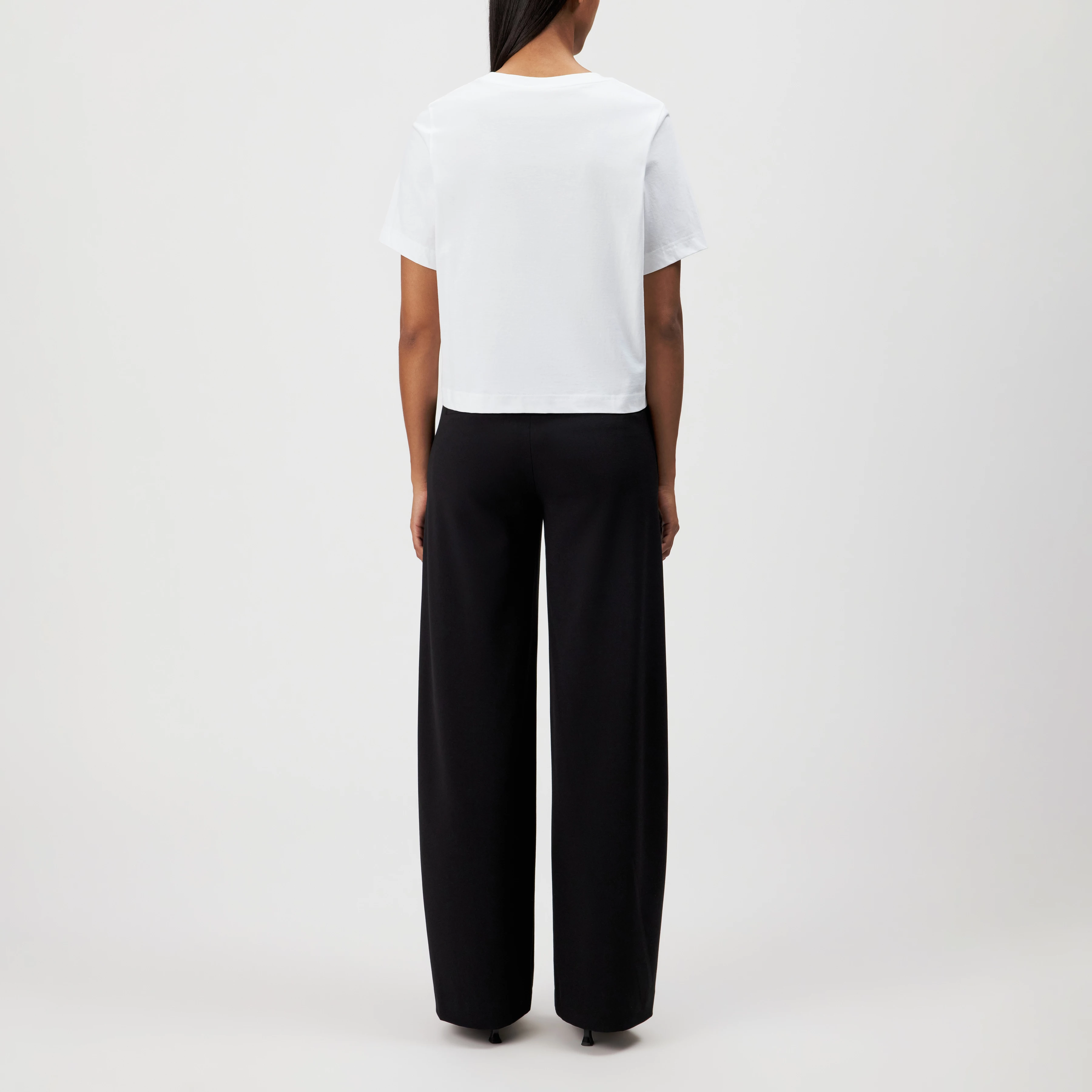 QIRA - Regular Fit T-Shirt in reiner Baumwolle - Damen - weiß - Rückansicht