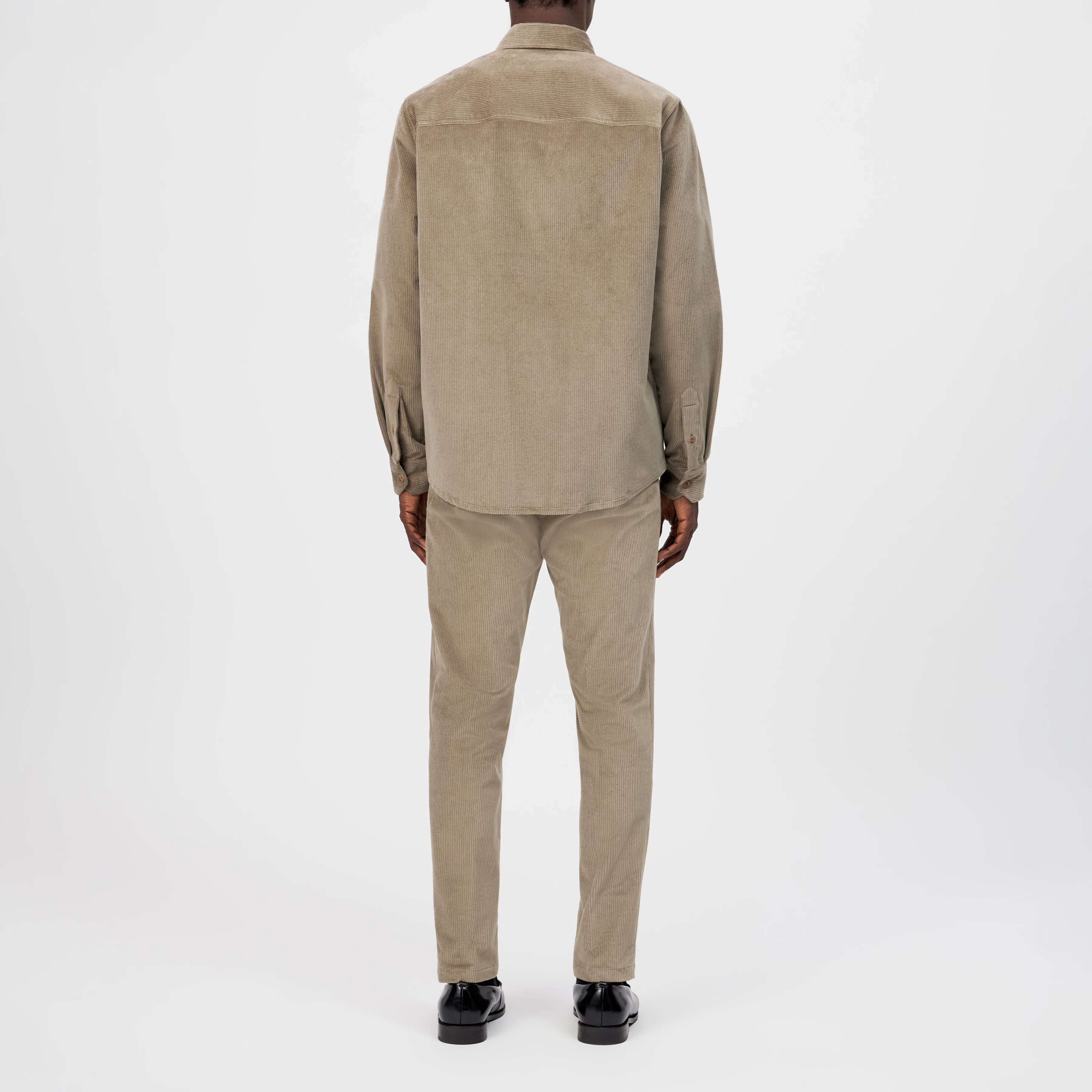 LIET_3 - Button-Down Hemd in Baumwoll-Cord - Herren - braun - Rückansicht