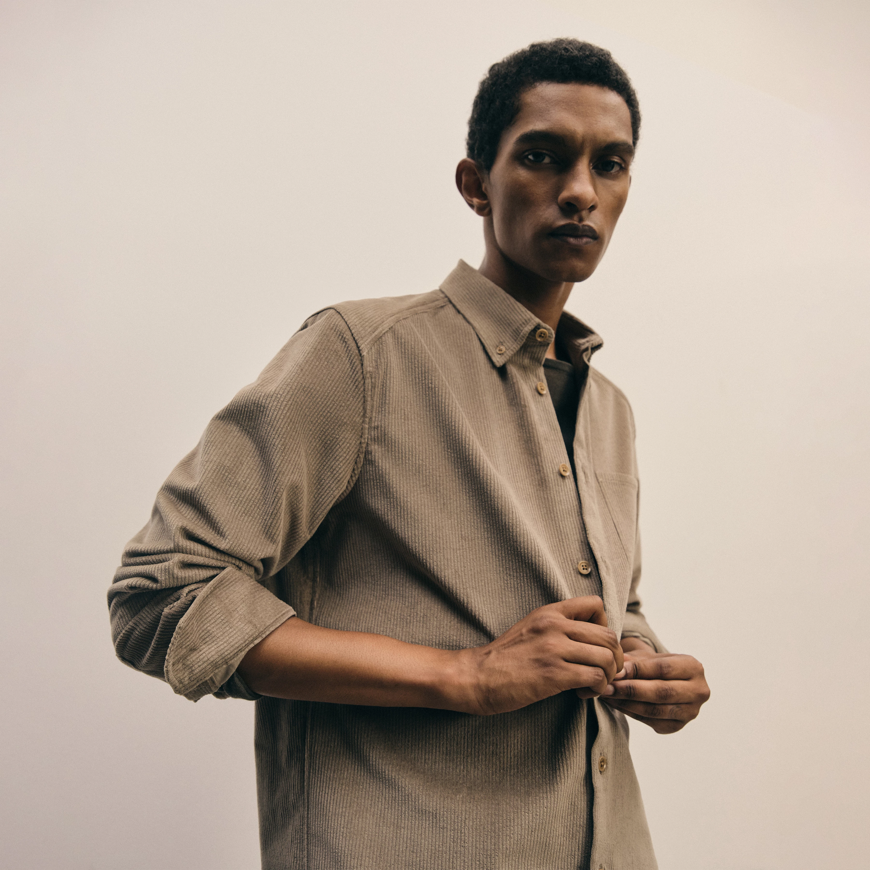 LIET_3 - Button-Down Hemd in Baumwoll-Cord - Herren - braun