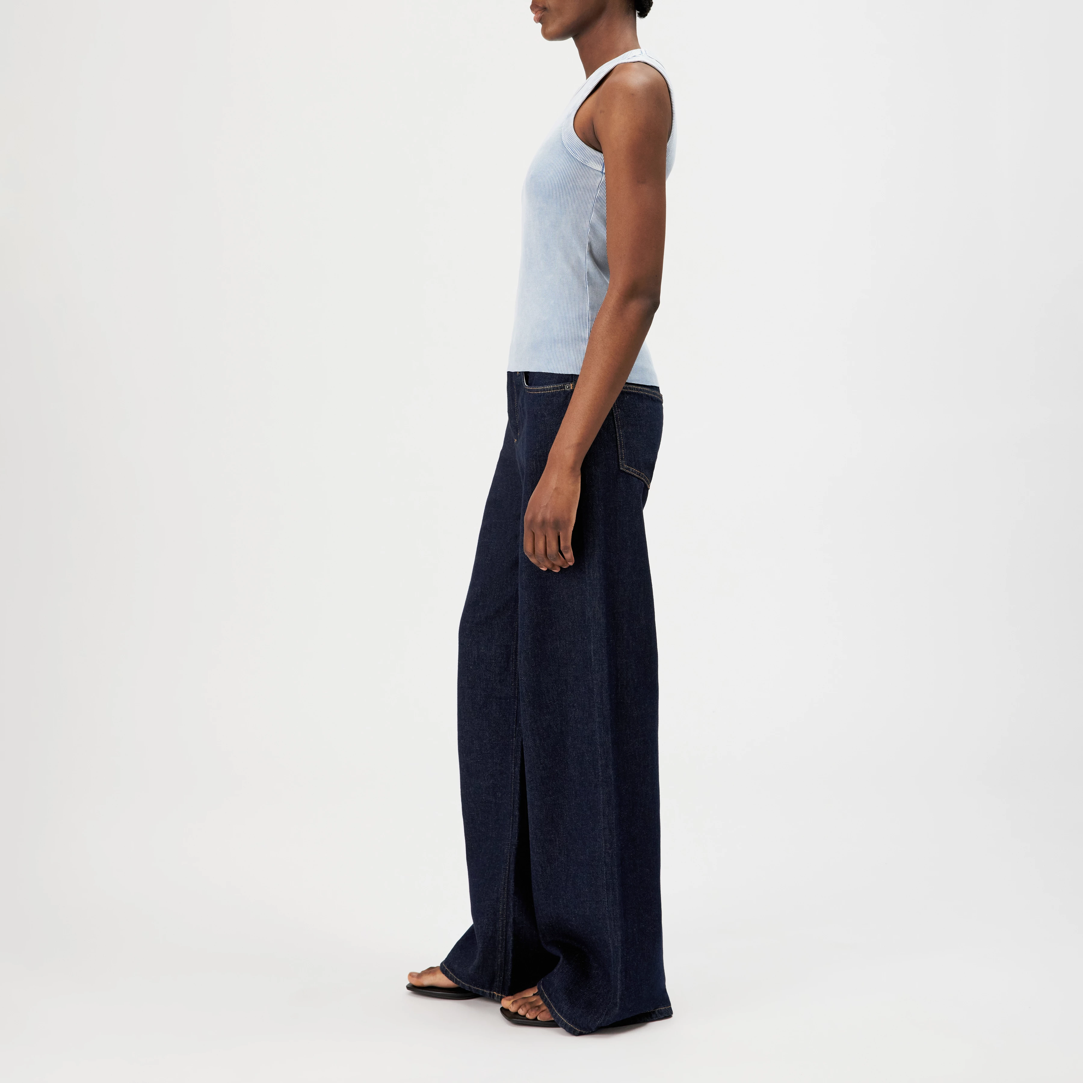 OLINA - Washed cotton round neck tank top - women - blue - Seitenansicht