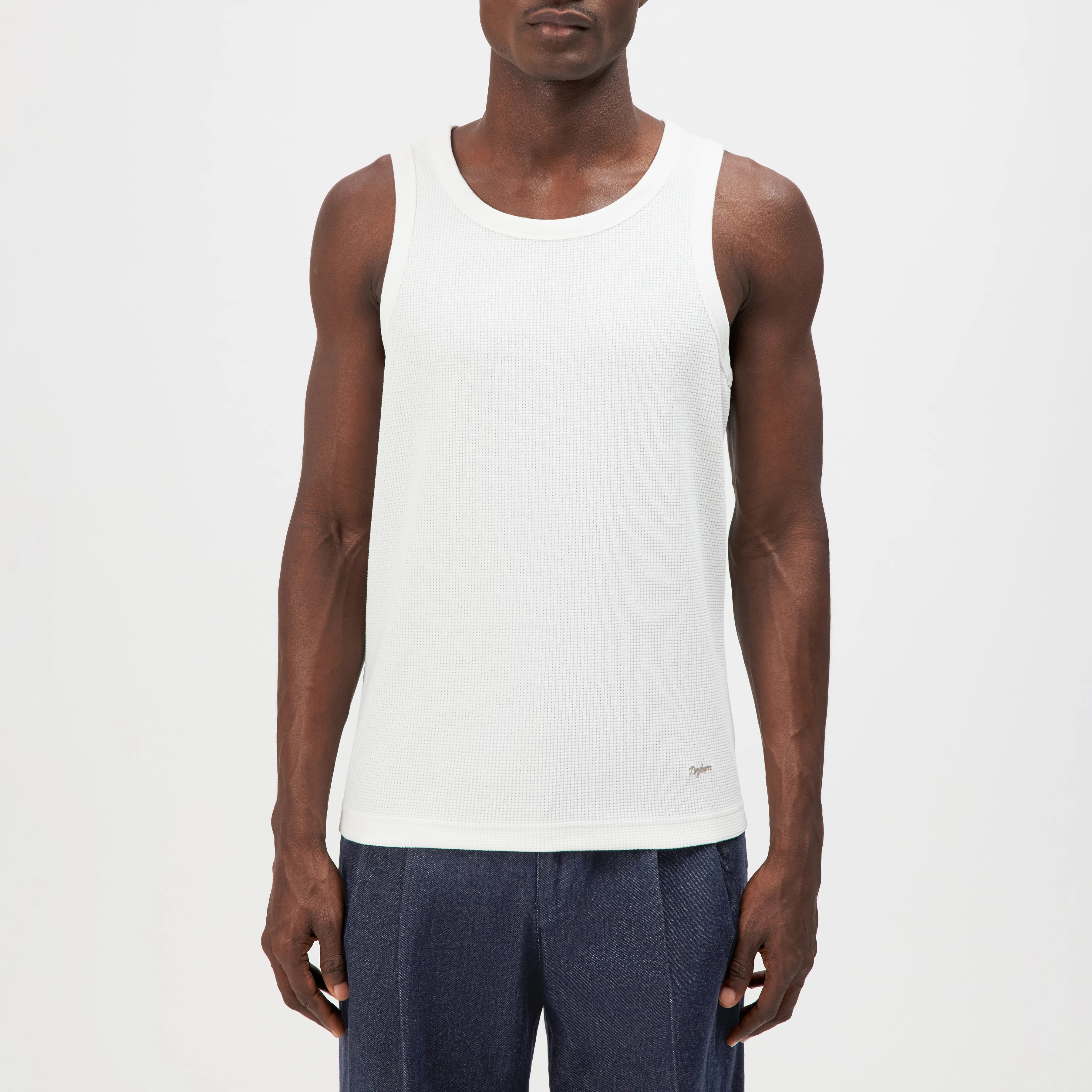 NATHAN - Bodyfitted Ripp-Tanktop mit strukturierter Oberfläche - Herren - weiß - Frontansicht