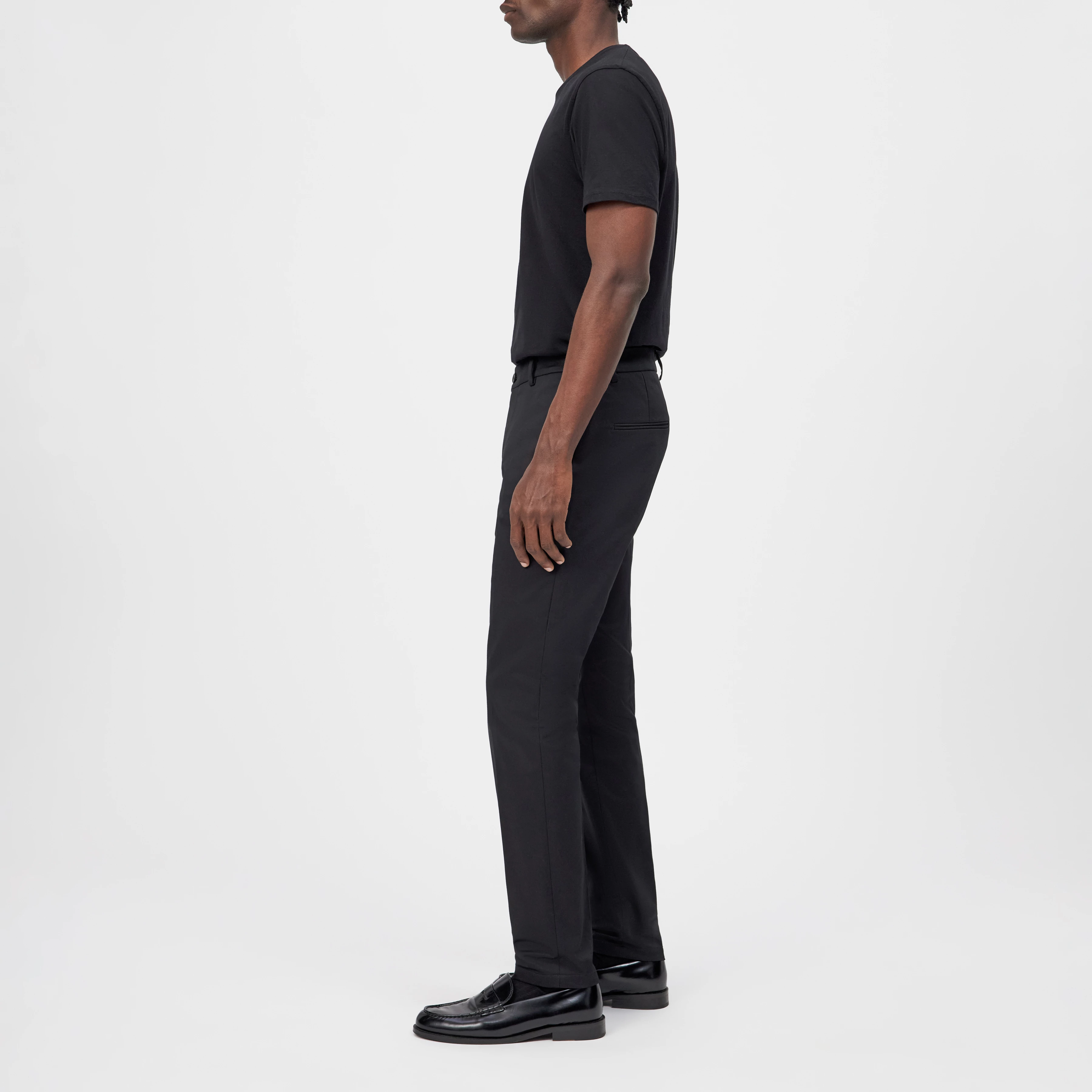AJEND - Pantalon confectionné en gabardine de coton - men - noir - Seitenansicht