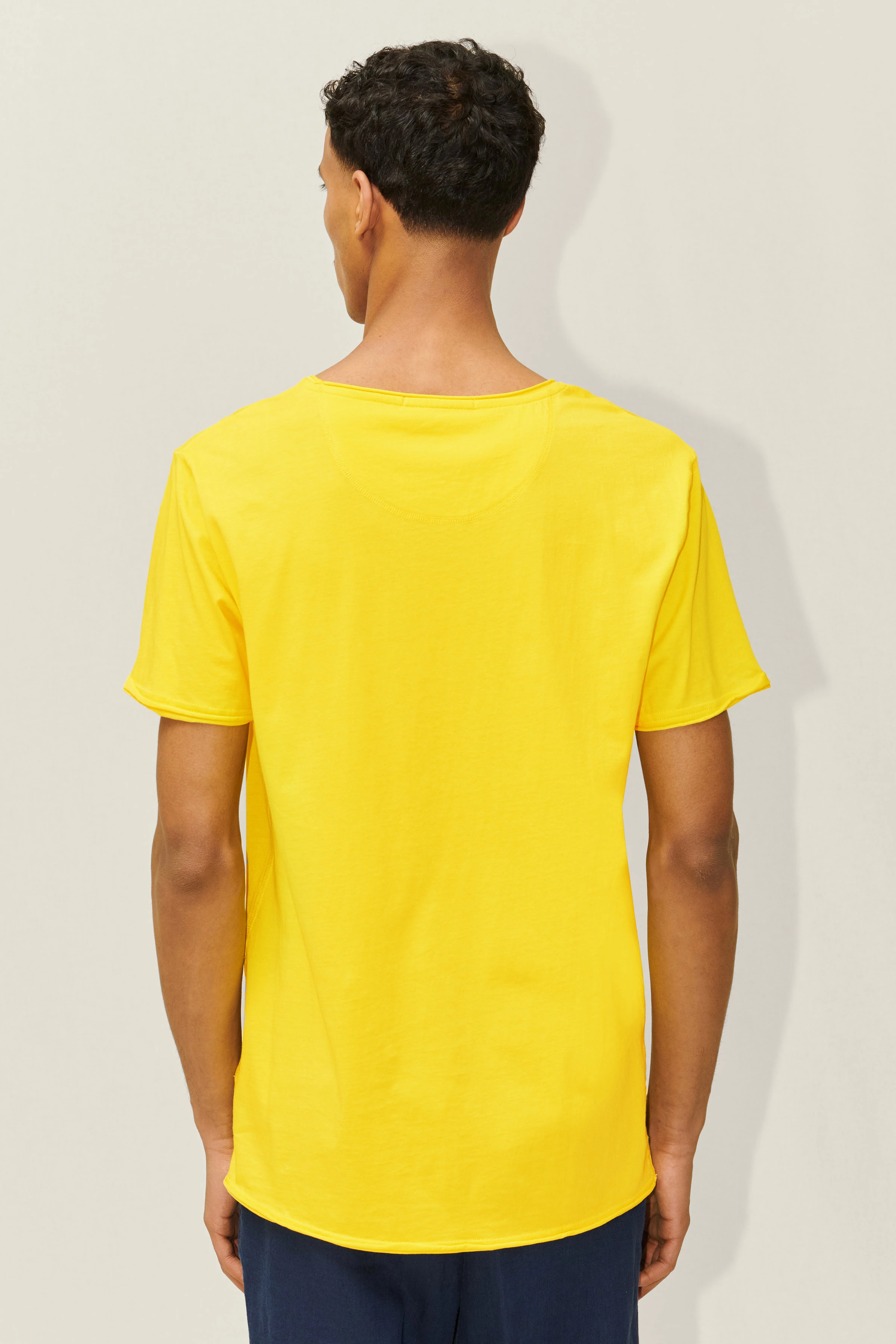 KENDRICK - Lockeres T-Shirt aus Baumwolle - Herren - gelb - Rückansicht