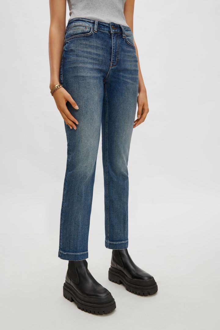 cropped slim fit jeans in authentic blue denim
